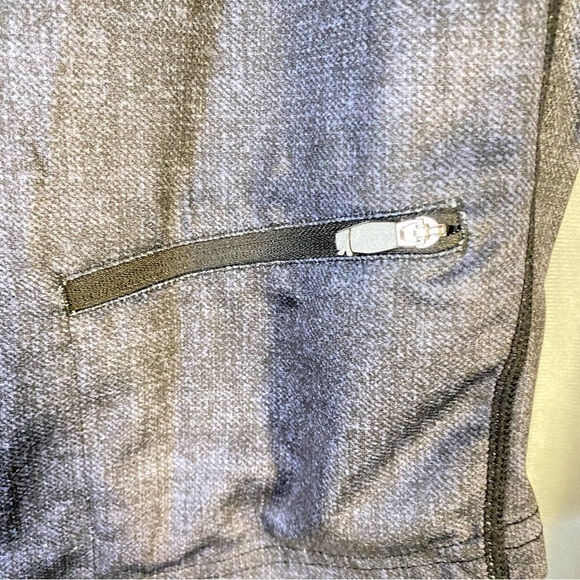 DIADORA Mens Grey T-Shirt Top XL Activewear Zip Pocket Gym Workout Lightweight - Picture 6 of 8